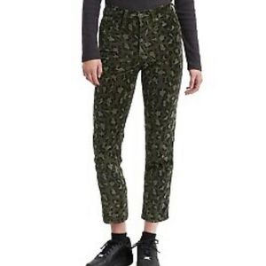 Levi’s 724 High Rise Straight Cheetah Velour Crop